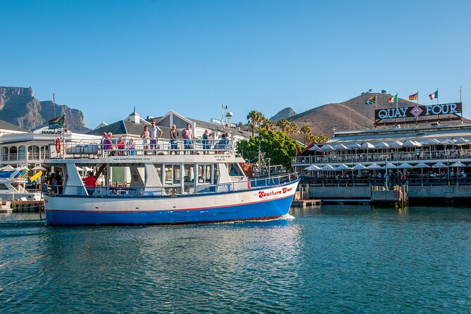 1 Hour Coastal Catamaran Cruise from Cape Town - The first coastal stretch toward Green Point