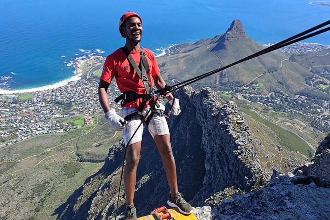 1-Hour Experience Table Mountain Abseiling - The Safety Briefing Before the 112-Meter Descent