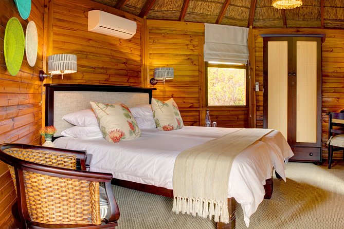 2 Day Safari Experience from Cape Town - Hermanus and the return along the coast