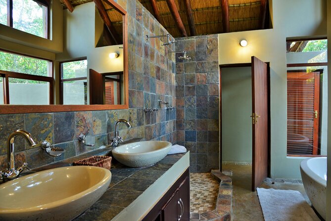 3 Day 4 Star Pilanesberg Safari - Group size, pickup, and planning details