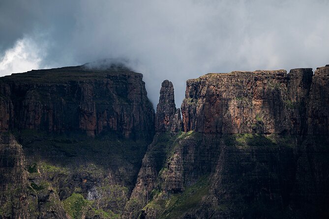 3 day Drakensberg hike - The cave night is the trip’s signature
