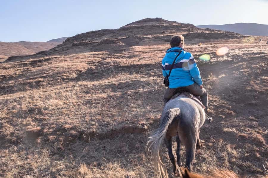4x4 into Lesotho From Underberg - Horse Ride / Village Life - Key points at a glance