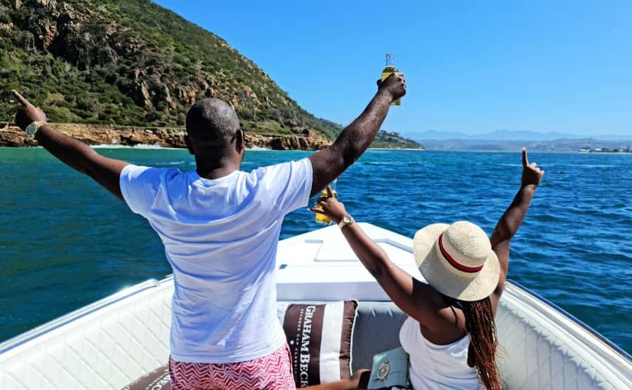 75 Minute Knysna Lagoon Charter - Reaching the Eastern and Western Knysna Heads