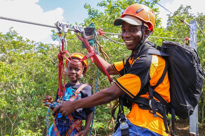 Aerial Cable Trail in Hazyview - Getting comfortable on the first cable section