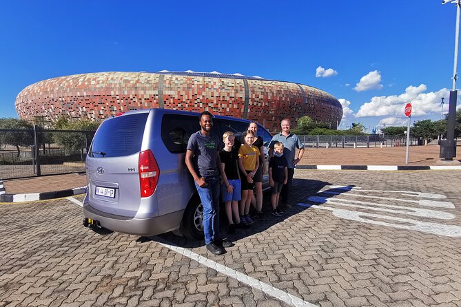 Airport Shuttle and Private Transfers - Meeting your driver at O.R. Tambo