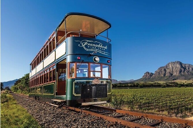 Airport Shuttle to and from Cape Town Airport - What the 30-minute to one-hour ride means