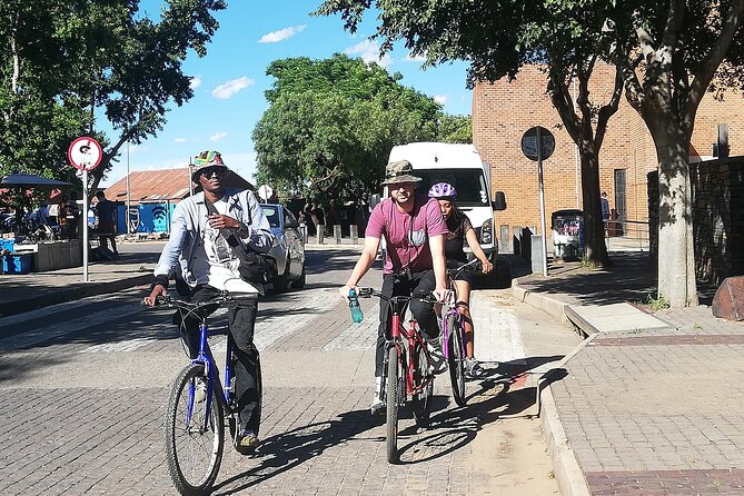 bicycle tour soweto - Mandela, Winnie, and Desmond Tutu’s homes