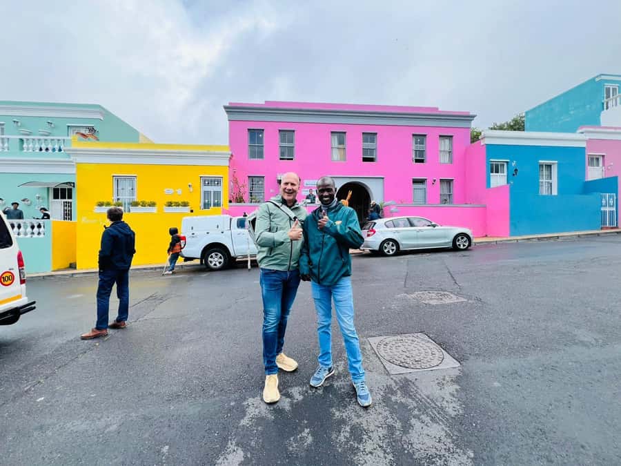 Bo-kaap and City tour - Starting at Greenmarket Square in central Cape Town