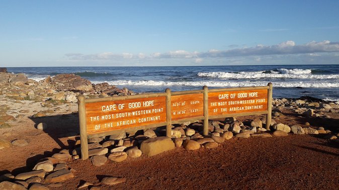 Cape of Good hope, Cape Point & Penguins, Private Morning Tour - Cape Point Nature Reserve and the old lighthouse