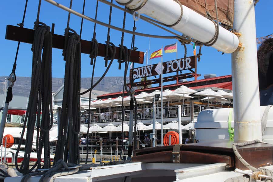 Cape Town: 1 Hour Table Bay Sailing Tour - Who will get the most from this hour