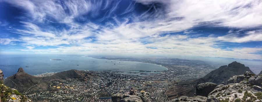 Cape Town: 3-Hour Table Mountain Hike via Platteklip Gorge - The climb through the Zig Zag route