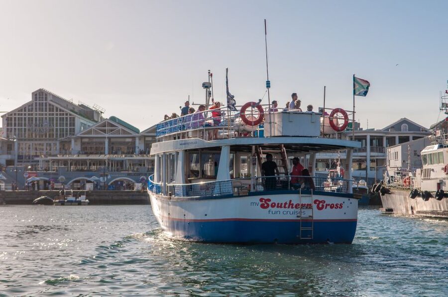 Cape Town: 30 Minute Harbour Boat Cruise with Seal Watching - The first views across Cape Town’s working harbour
