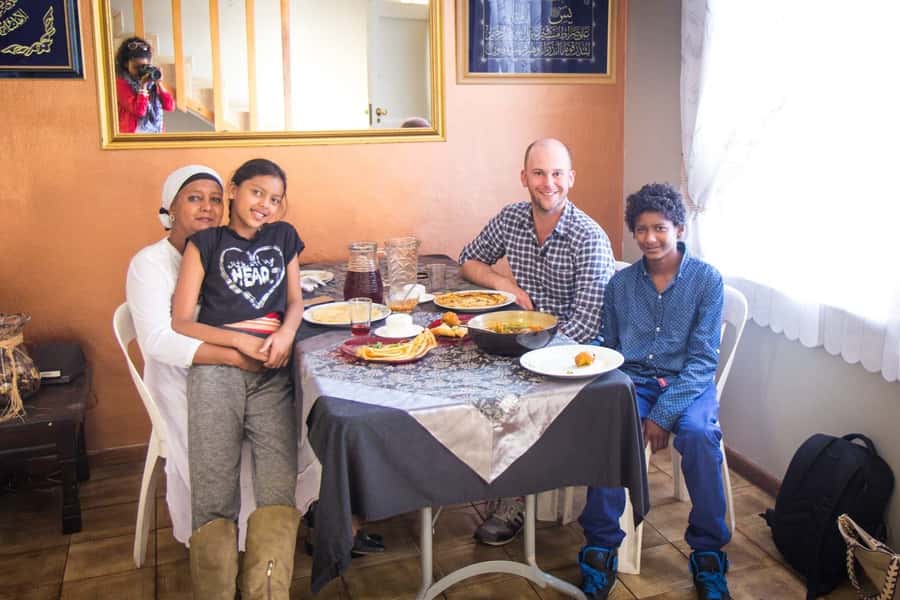 Cape Town: Bo-Kapp Walking Tour and Malay Cooking Class - The walking route: old buildings, faith, and community life