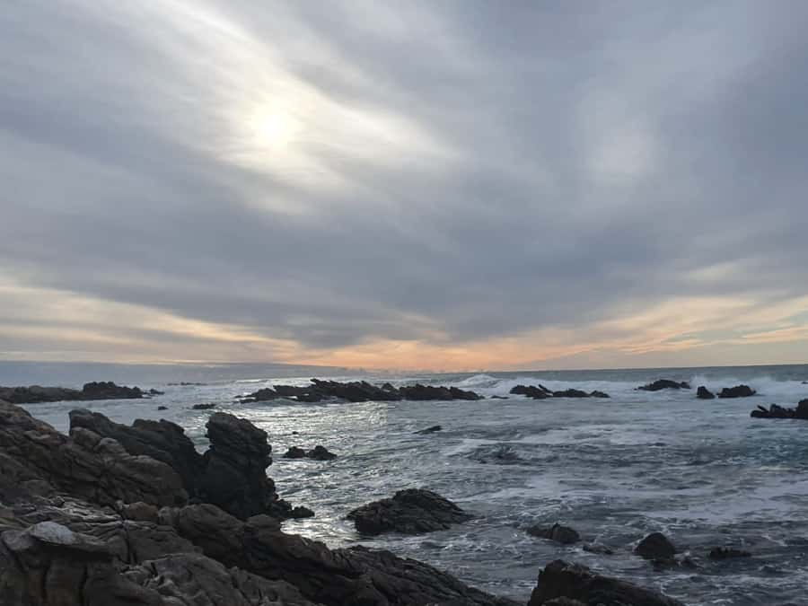 Cape Town: Cape Aghullas Van Tour with Hotel Pickup - Passing Khayelitsha, Somerset West, and Sir Lowry’s Pass