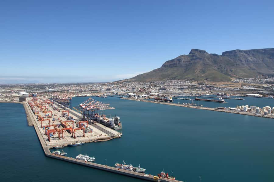 Cape Town City Center Helicopter Flight - 12Min - Camps Bay and the Twelve Apostles from above