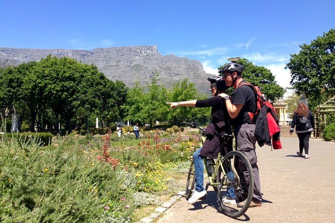 Cape Town City Cycling Tour - Bo-Kaap and the painted streets of Chiappini