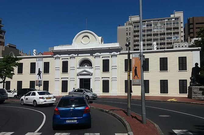 Cape Town City Tour Camps Bay Beach Plus Table Mountain Ticket - Signal Hill and the city from above
