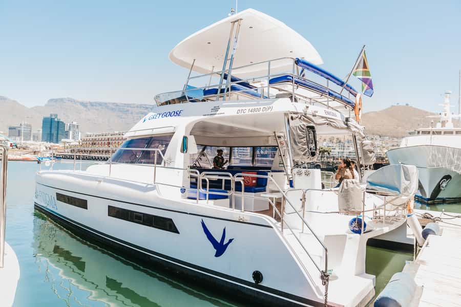 Cape Town: Coastal Cruise & 14-piece Sushi Meal - Key details before you book