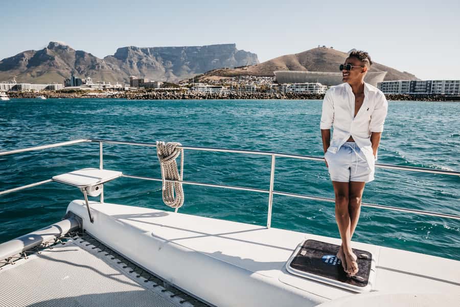 Cape Town: Coastal Cruise & 2-Course Lunch Combo - Lunch at City Grill or the Raj