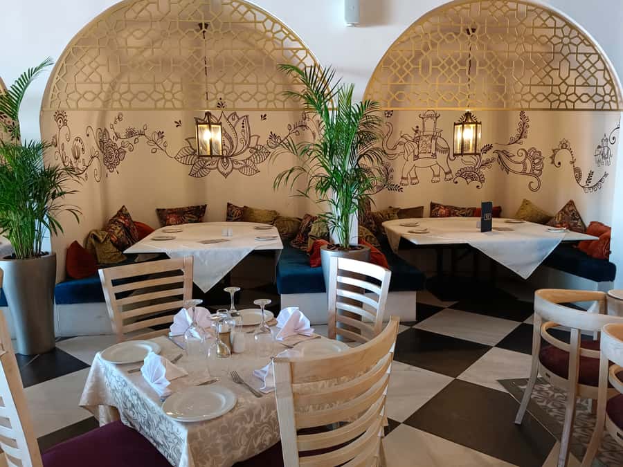 Cape Town: Coastal Cruise & 2-Course Lunch Combo - The mood on board: friendly, casual, and sometimes musical