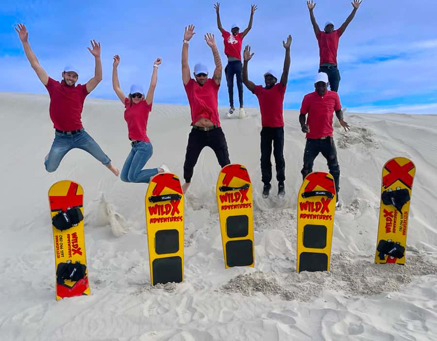 CAPE TOWN: GLAM SANDBOARDING IN ATLANTIS DUNES WITH WILDX - Stand-up sandboarding or a bumboard?