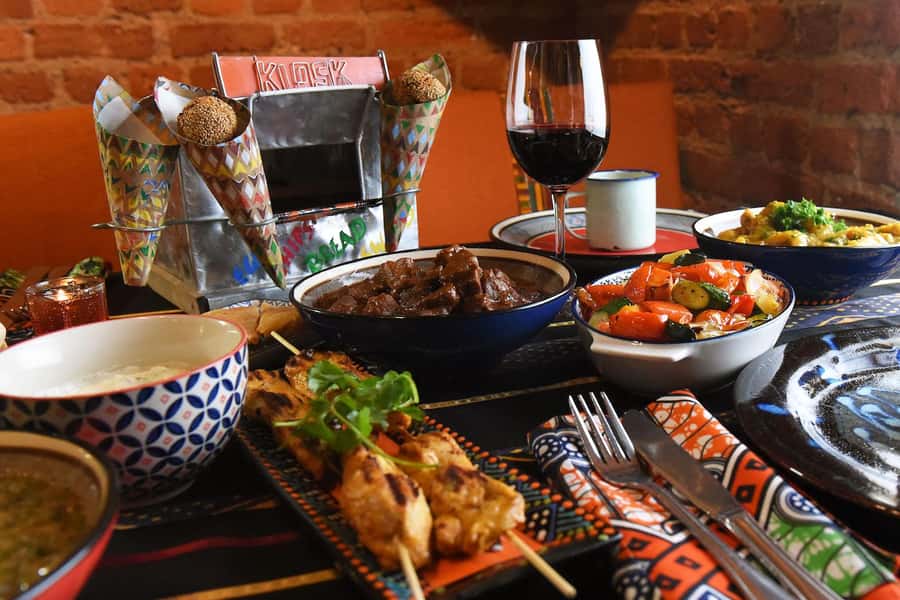 Cape Town: Gold Restaurant Spice Experience with Wine - Gold-leaf bubbly and the first taste of the evening