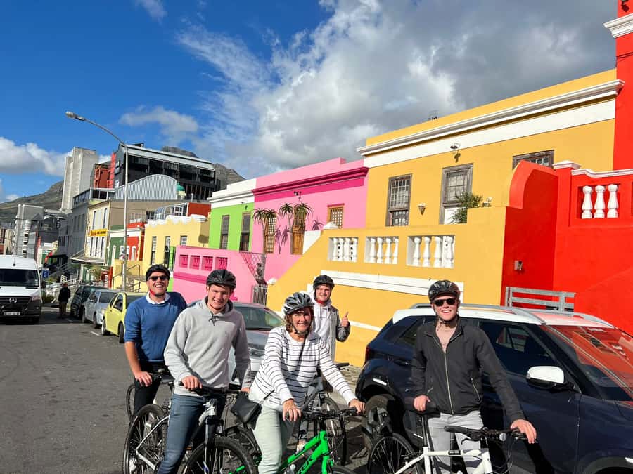 Cape Town Guided City Cycling Heritage Tour - Private Tour - Sea Point Promenade and the Atlantic View