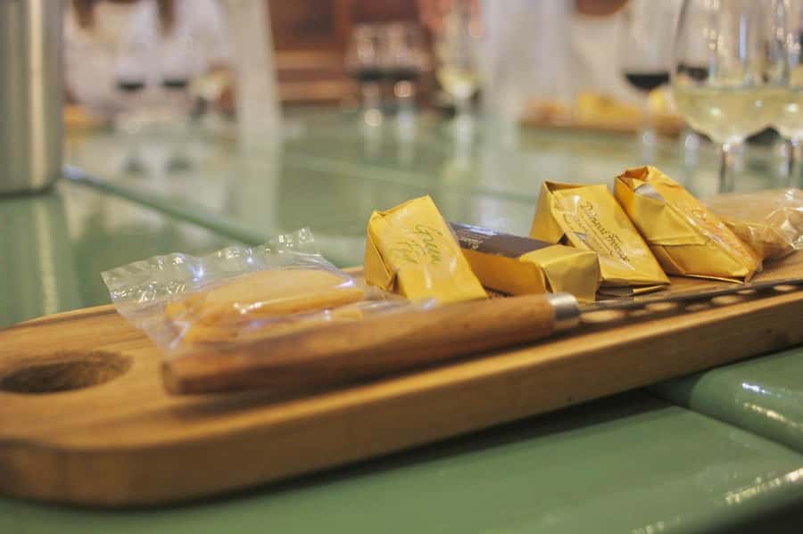 Cape Town: Guided Winelands Tour & Tasting in Stellenbosch - Zevenwacht: the cellar is part of the lesson