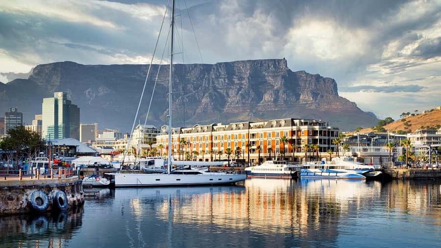Cape Town: Half-Day e-Bike City Tour - Starting with Cape Town’s museums and Bo-Kaap