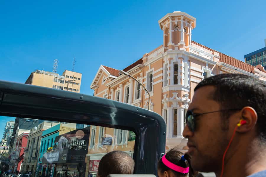 Cape Town: Hop-On Hop-Off Bus Tour with Optional Cruise - Audio commentary, Wi-Fi, and comfort