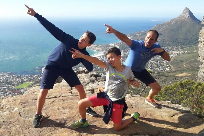 Cape Town: Kasteelspoort Hike on Table Mountain - Reaching the tabletop summit above Cape Town