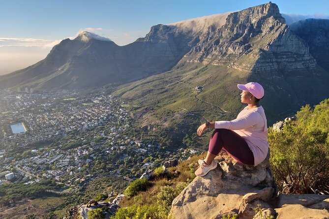 Cape Town: Lion's Head Hike - The trail begins on Signal Hill Road
