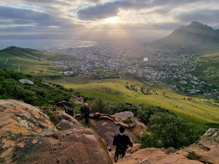 Cape Town: Lion's Head Sunrise or Sunset Guided Hike - Sunset from the summit