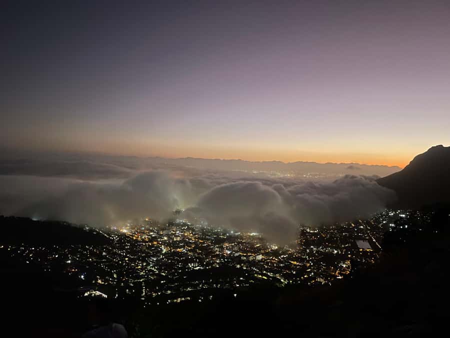 Cape Town: Lion's Head Sunrise or Sunset Guided Hike - What the guides add to the outing