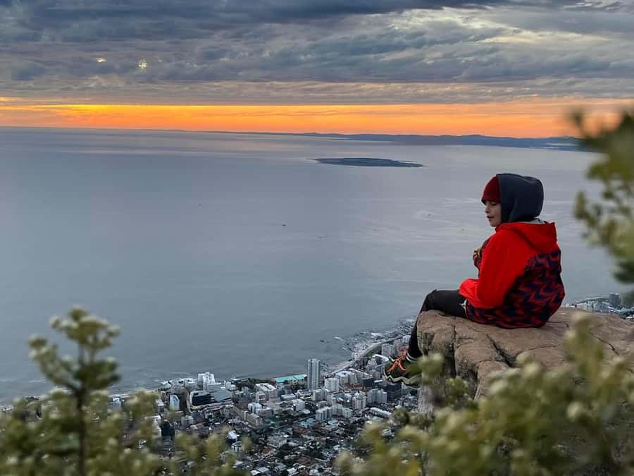 Cape Town: Lion's Head Sunrise or Sunset Hike - What the $46 price really covers