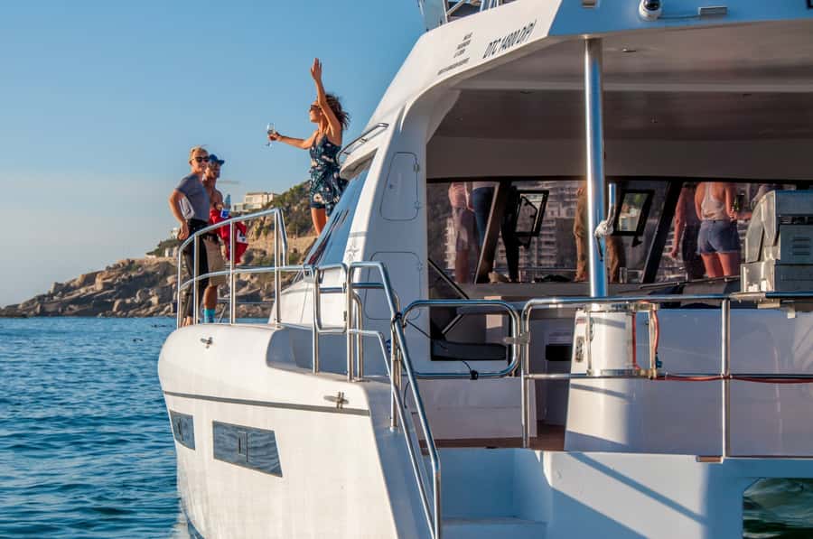 Cape Town: Morning Prosecco Cruise & Mimosa Breakfast - A gentle start at Cape Town’s waterfront