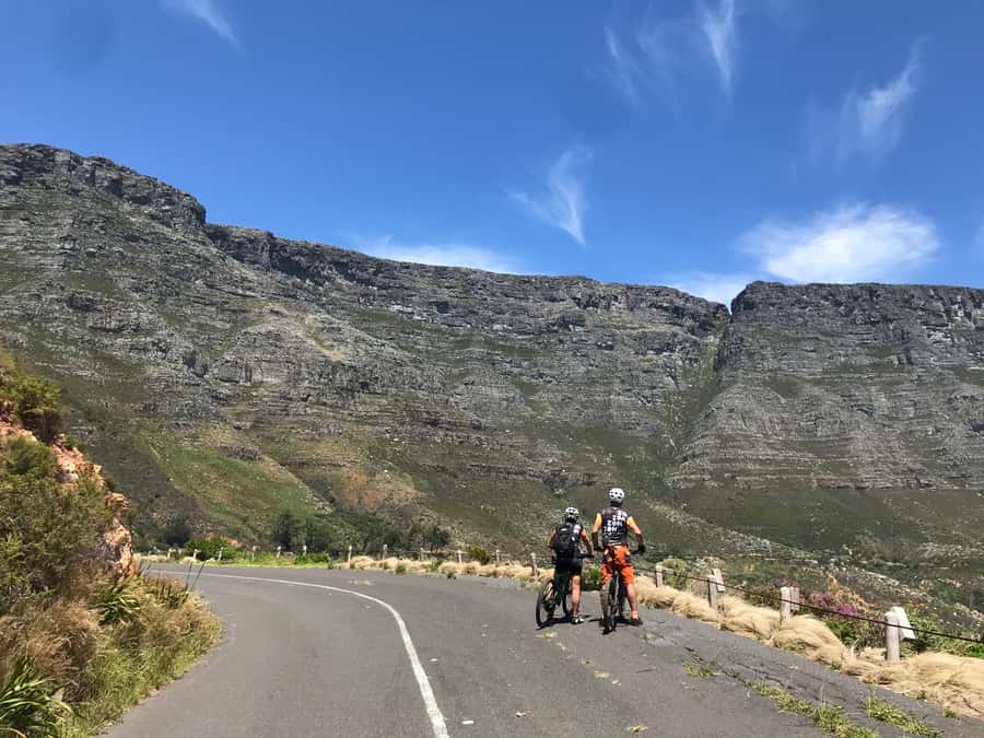 Cape Town: Mountain Biking Trip along Table Mountain - Kloof Neck to Signal Hill and Camps Bay