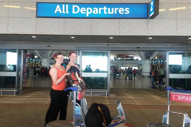 Cape Town Private Airport Transfer - Finding your driver at the airport, port, or station