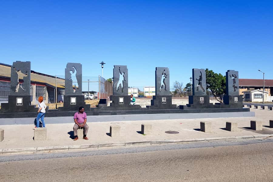 Cape Town: Robben Island Ferry Ticket and Townships Tour - Robben Island and the former political prisoner guides