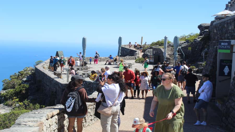 Cape Town: Robben Island plus Table Mountain Tickets - Two Cape Town icons in one demanding day