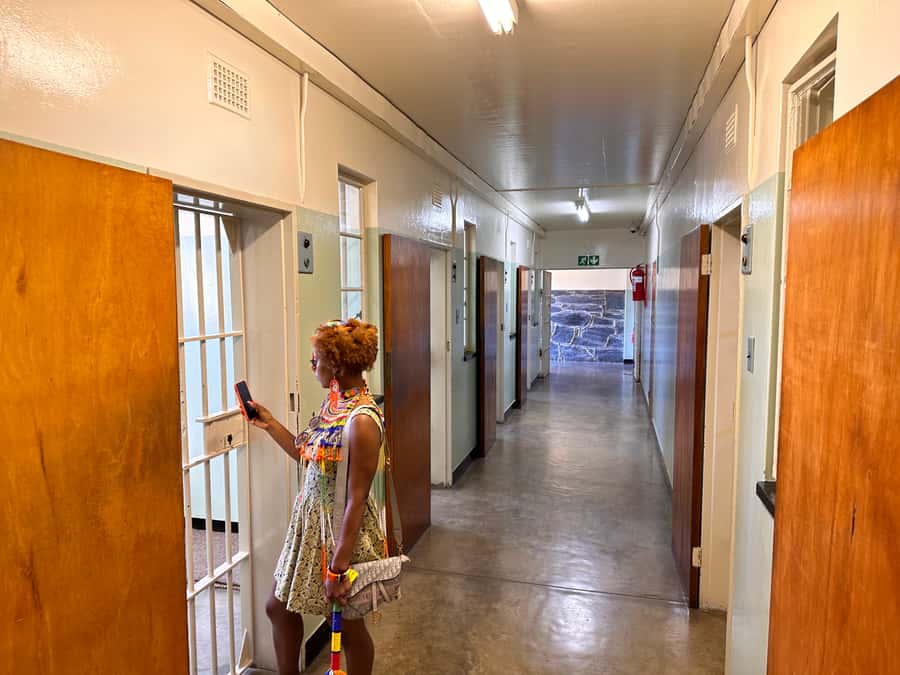 Cape Town: Robben Island & Table Mountain w/Hotel Transfer - Starting with hotel pickup around 8:00 AM