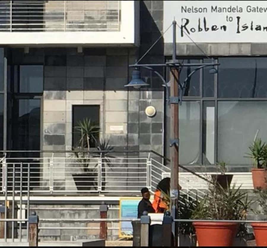 Cape Town: Robben Island Tour Including all Entry Tickets. - Starting at Cape Town’s waterfront