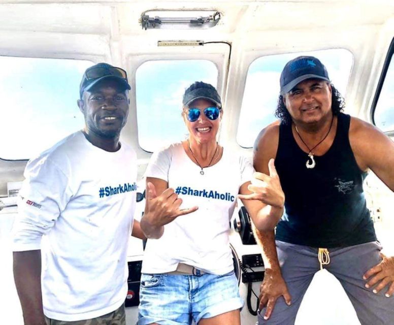 Cape Town: Shark Cage Diving with Snacks and Soft Drinks - What the crew adds to the experience