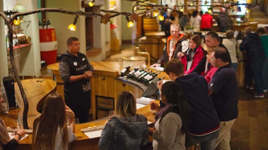 Cape Town: Stellenbosch, Franschhoek and Paarl Wine Day Trip - Lunch before the Franschhoek tastings