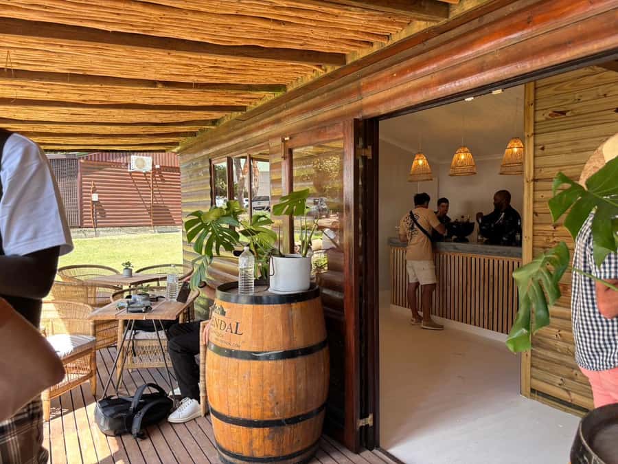 Cape Town: Stellenbosch Hop-On Hop-Off Tractor Transfer - Who will enjoy this tractor tour most?