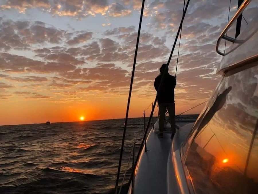 Cape Town: Sunset Champagne Cruise - Weather, comfort, and what to wear