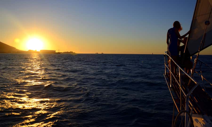Cape Town: Sunset Champagne Cruise - Who will enjoy this cruise most?