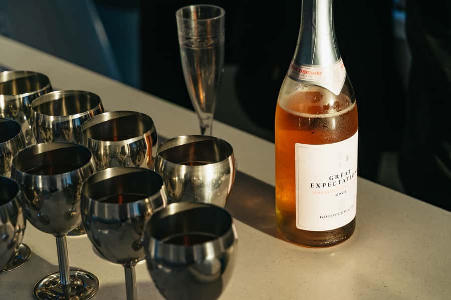 Cape Town: Sunset Champagne Cruise and 3-Course Dinner - Sailing Table Bay at sunset