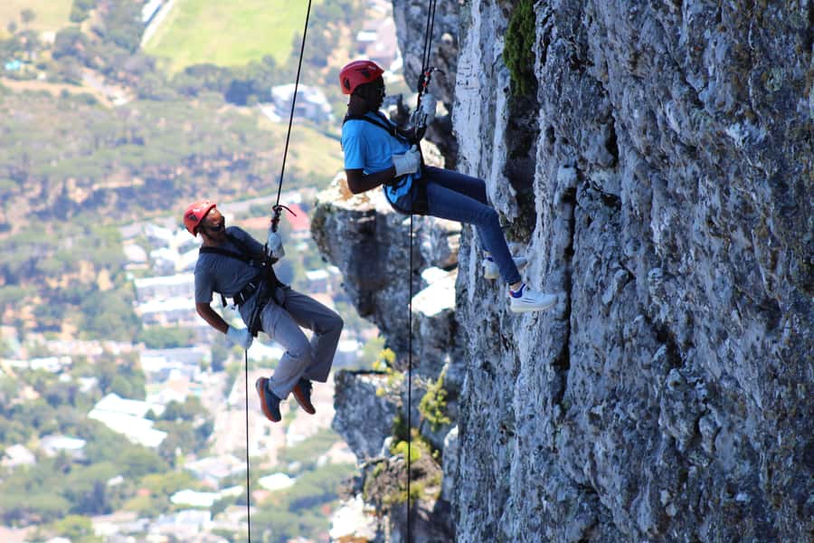 Cape Town: Table Mountain Abseiling Experience - Practical tips for a better descent