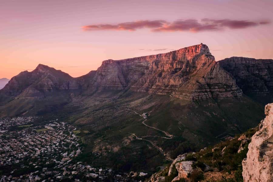 Cape Town: Table Mountain, Cape Point, and Penguins Tour - Bo-Kaap starts the day with color and culture